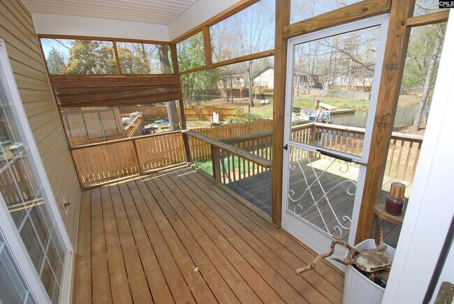 Building Photo - 234 Smallwood Dr