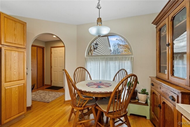 Building Photo - 8614 Wrenwood Cir