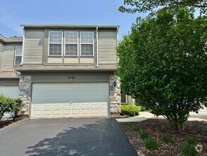 Building Photo - 3334 Bromley Ln