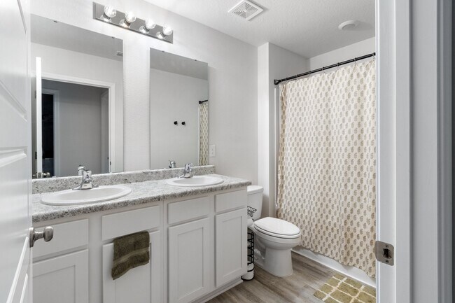 Foto del edificio - 5748 Belmont Stakes Rd