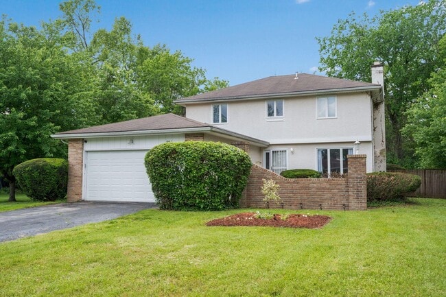 Building Photo - 921 Beechwood Rd