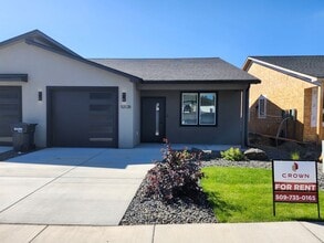Building Photo - 5312 W Wernett Rd