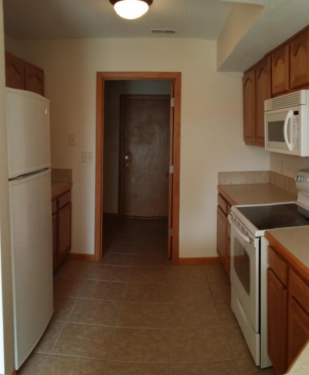 Building Photo - 920 Eagle Ridge Dr