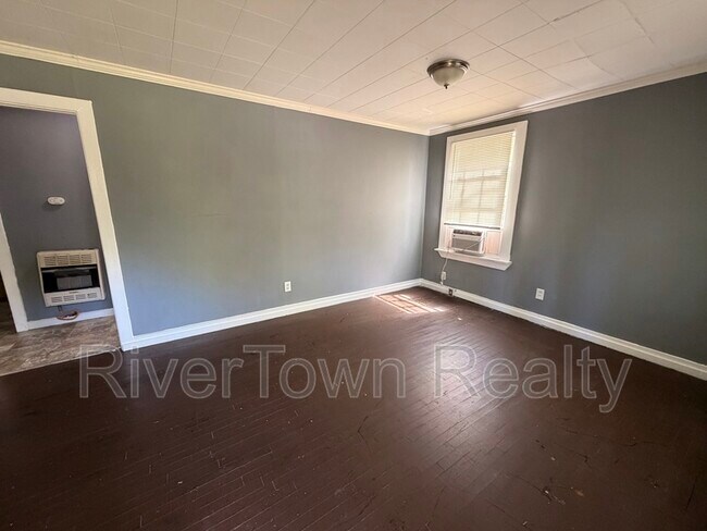 Foto del edificio - 2718 Windsor Pkwy