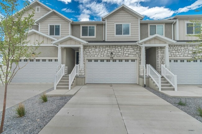Building Photo - 672 S 4500 S