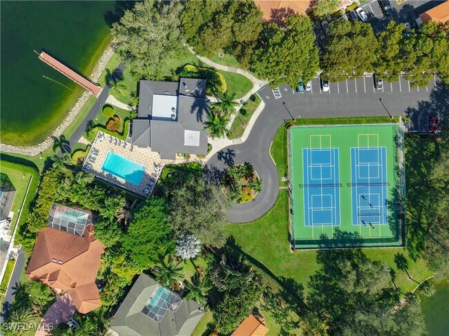 Foto del edificio - 729 Landover Ct