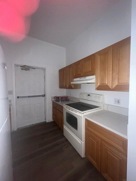 Foto del edificio - 101 Barnum Ave