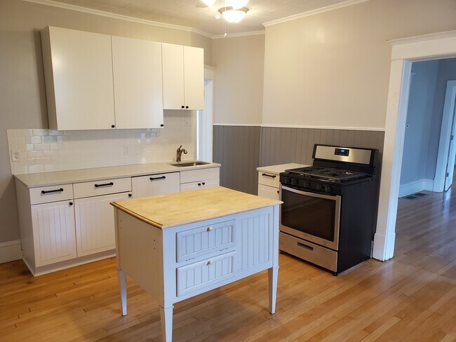 Foto del edificio - 1528 4th St. NE