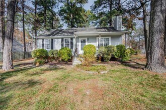 Building Photo - 9008 Stonebrook Dr