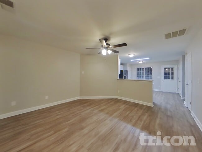 Building Photo - 309 Peachtree Rd