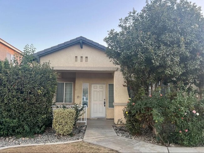 Building Photo - SW Beautiful Home for Rent