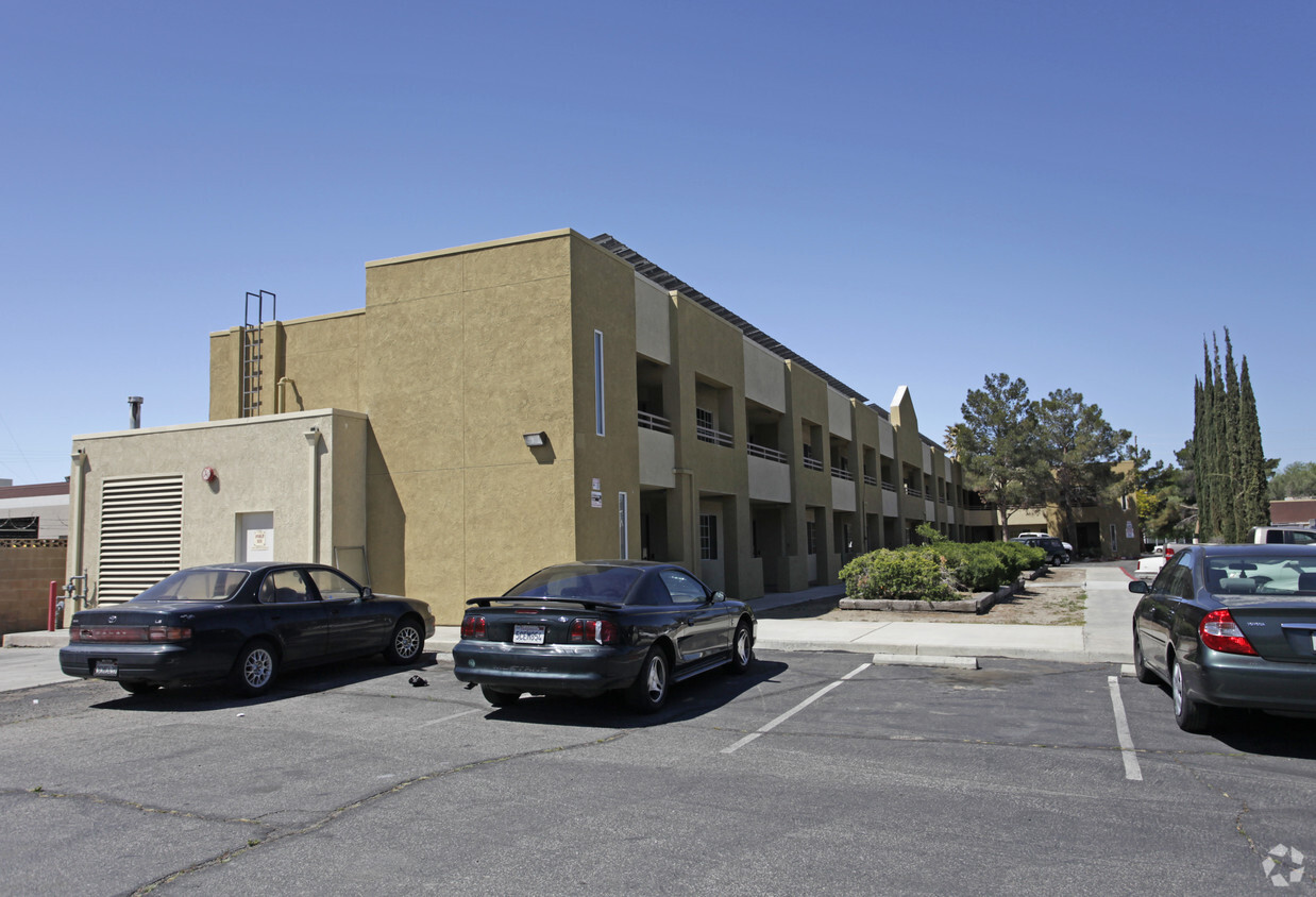 Primary Photo - Arbor Court I