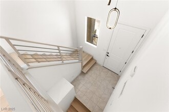 Building Photo - 5606 Spring Trellis St