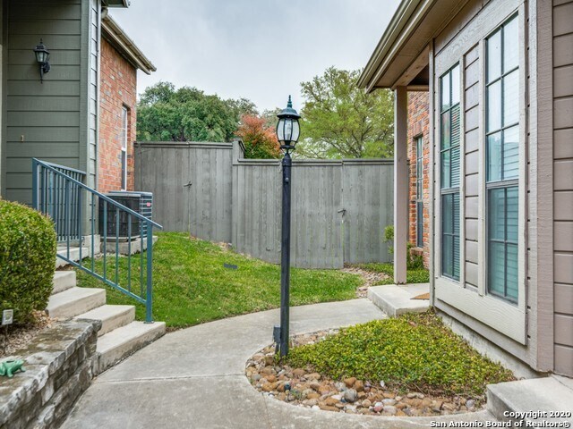 Foto del edificio - 165 Chapel Hill Cir