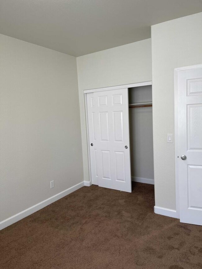 Foto del edificio - 1 bedroom in Santa Rosa CA 95409