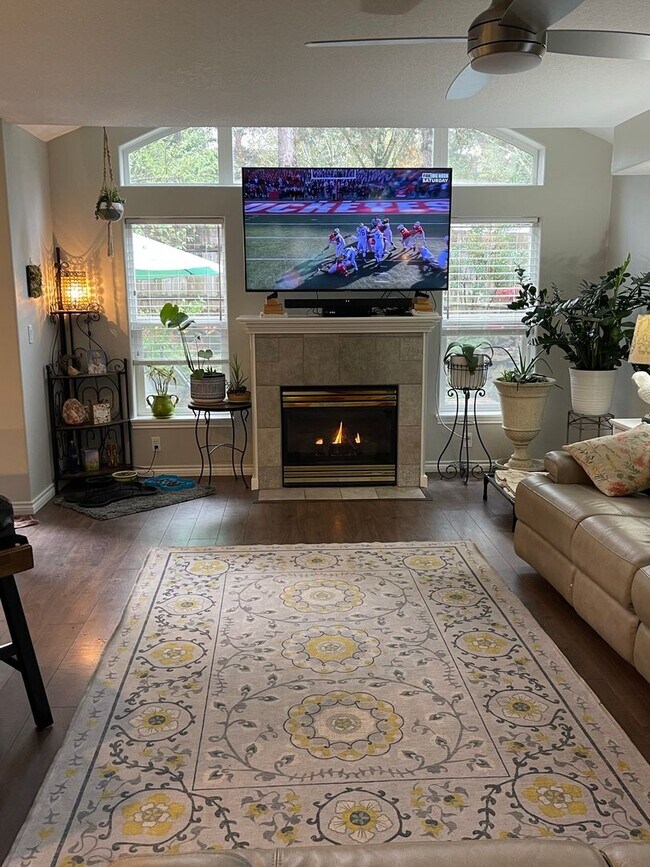 Building Photo - Updated Townhouse in Sherwood- Amazing Loc...