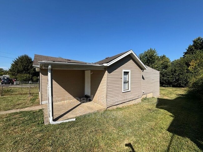 Building Photo - 2030 Pater Ave
