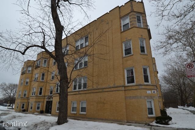 Primary Photo - 6501 N Claremont Ave