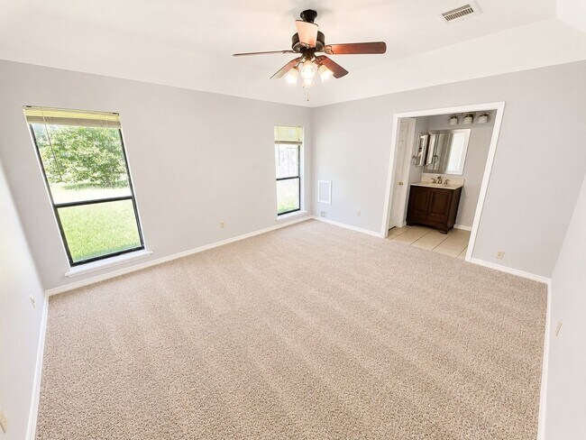 Building Photo - 5406 Kristen Ave