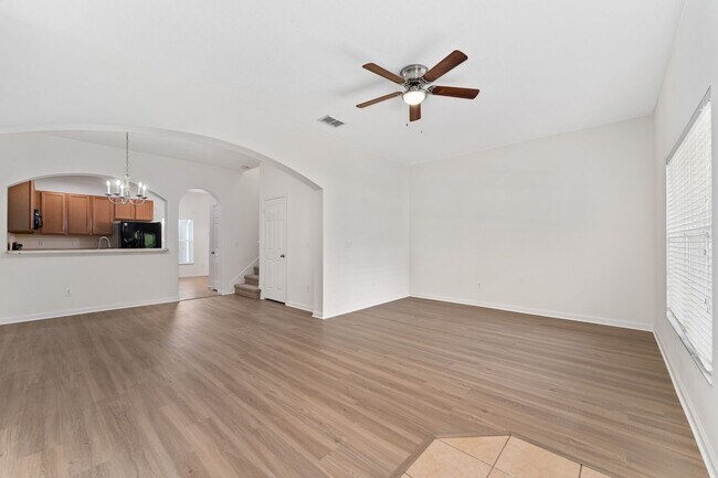 Foto del edificio - Nice 3/2.5 Townhouse in Enclave at Moss Pa...
