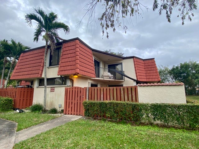 Photo - 3652 Victoria Dr Townhome