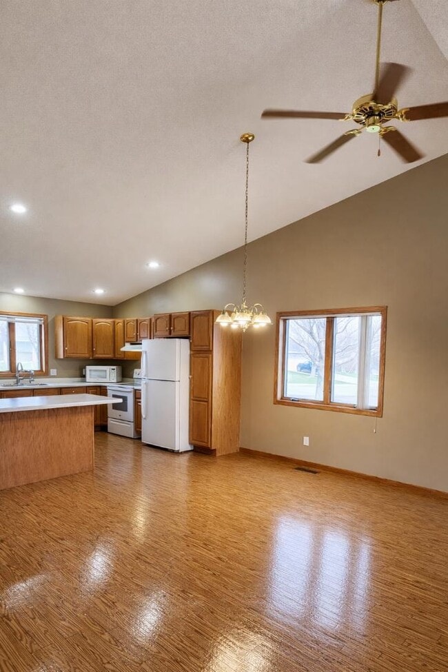 Foto del edificio - 913 Richland Ave SW