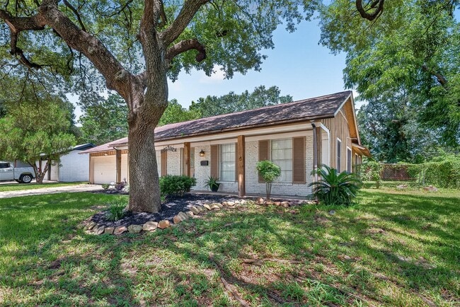 Building Photo - 10263 Old Orchard Rd