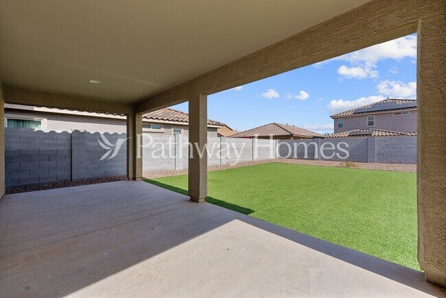 Building Photo - 40966 W Mary Lou Dr