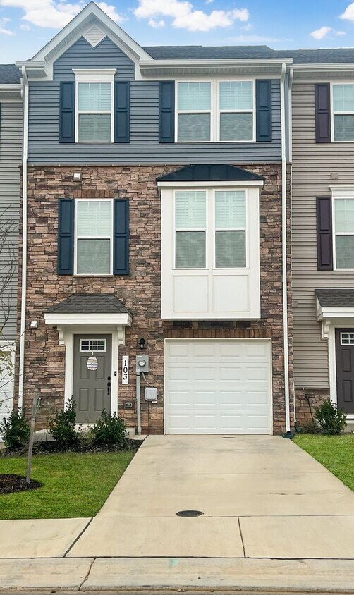 Primary Photo - Coming Soon! New Construction 3-Level Bric...