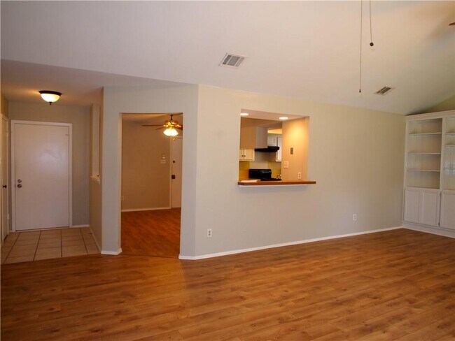 Building Photo - 2710 Jorwoods Dr