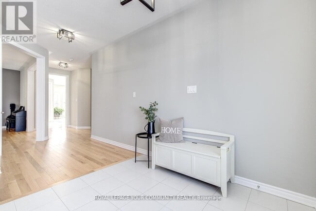 Building Photo - 953 Barton Way