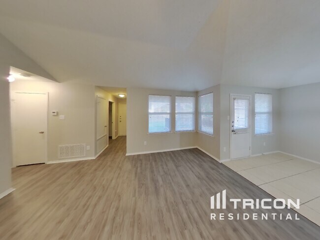 Foto del edificio - 1504 Redman Dr