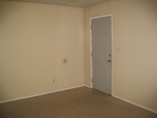 Building Photo - 1362 Pitkin Rd