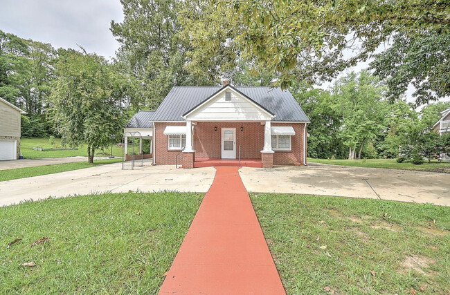 Foto del edificio - 401 Hillcrest Dr