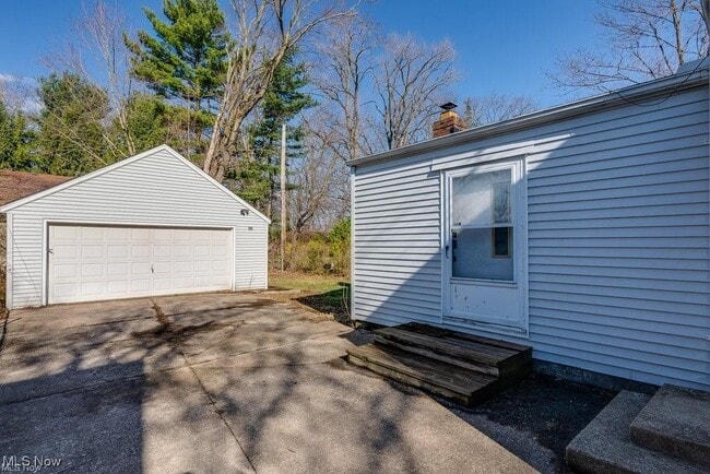 Building Photo - 4294 W 191st St