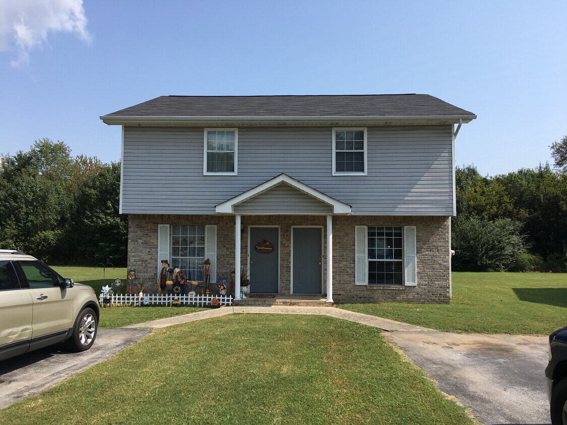 Primary Photo - 141 Shearer St