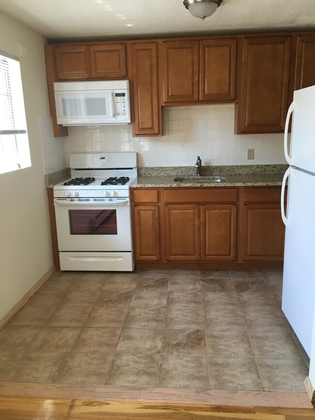 Photo - 103 Bowers St Apartment