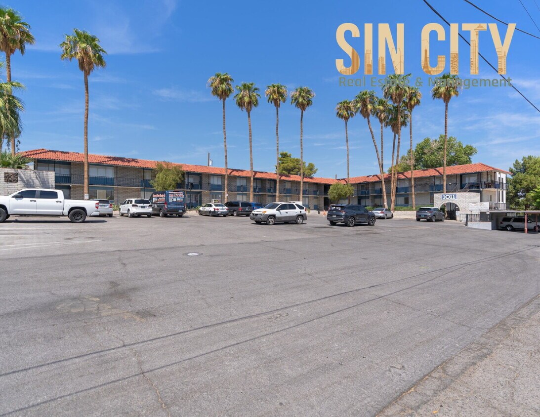 Primary Photo - Bright & Cozy 1-Bedroom Apartment at Casa Vista