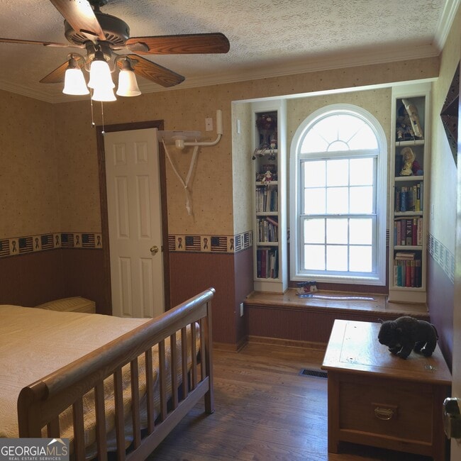 Foto del edificio - 3666 Lakewood Ct