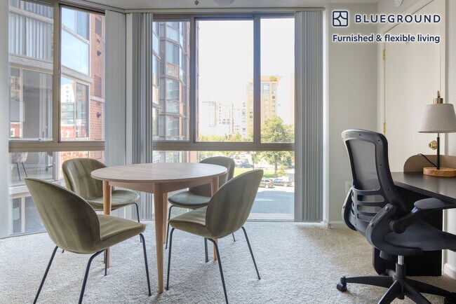 Foto del edificio - 450 Massachusetts Ave NW