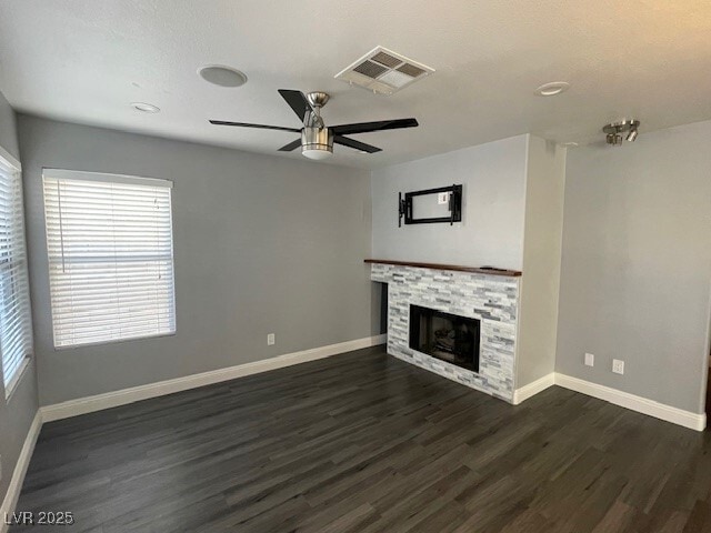 Foto del edificio - 2420 Pebble Springs Ct