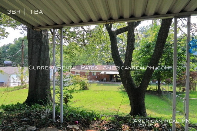 Building Photo - 1758 Dowd Dr, Saint Louis, MO 63136