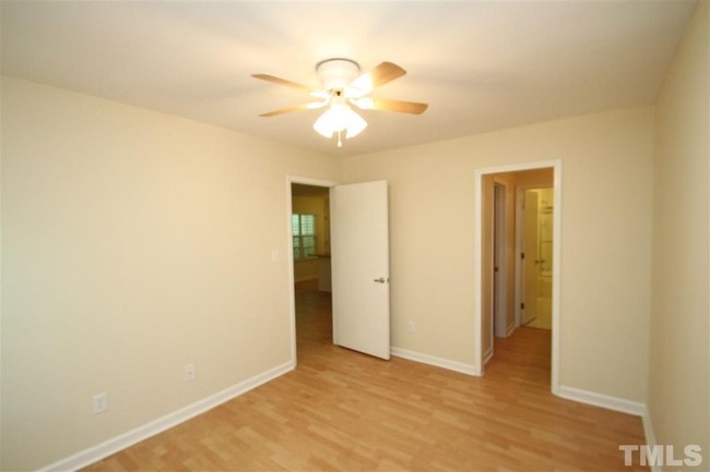 Building Photo - 505 Gooseneck Dr