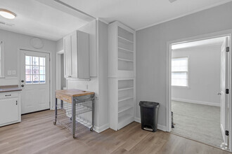 Building Photo - 3086 Spottswood Ave