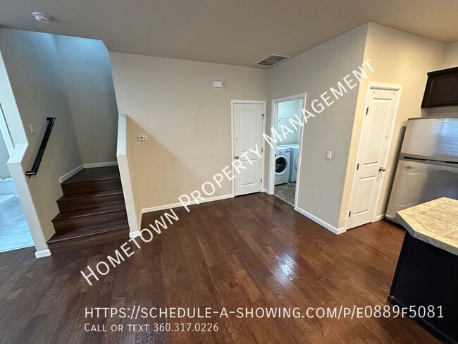 Foto del edificio - 4 Bdrm Townhouse in Olympia Schools-- Avai...