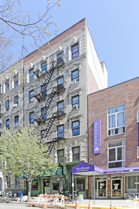 Primary Photo - 229 S 3rd St