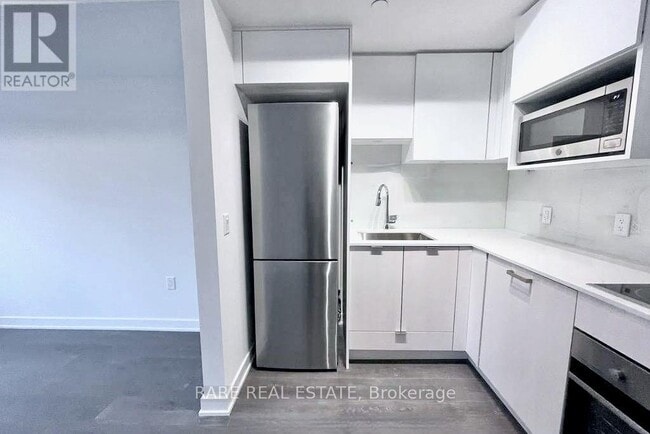 Building Photo - 195 Redpath Ave