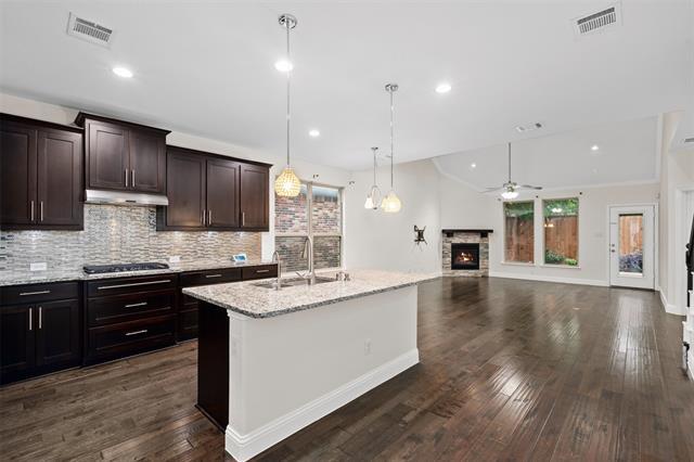 Foto del edificio - 8705 Tutbury Pl