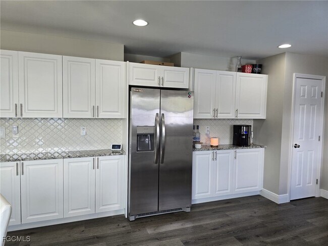 Foto del edificio - 112 Rowland Rd