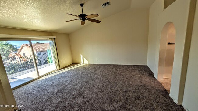 Foto del edificio - 1061 W Antelope Creek Way